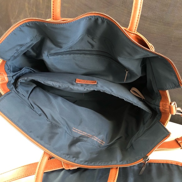 Matt & Nat Diaper Bag - Chili - Picture 4 of 5